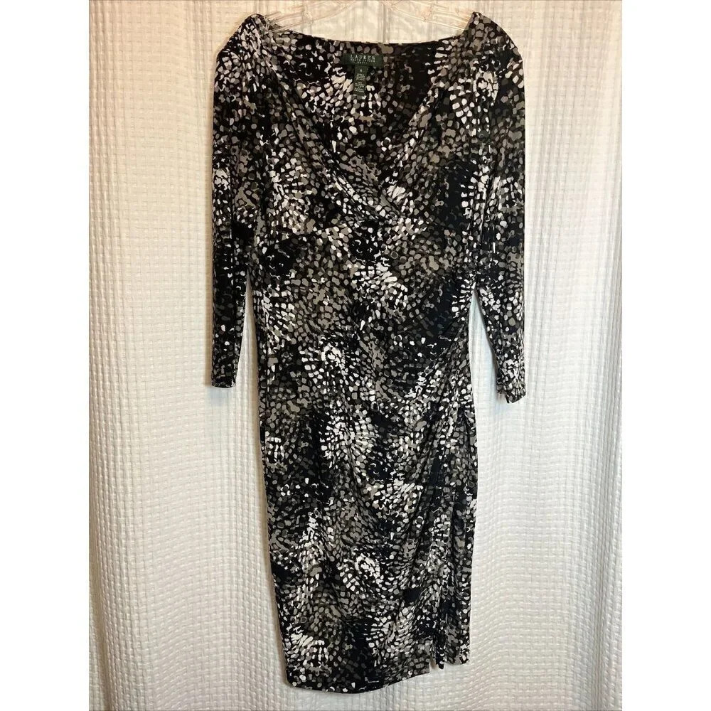 LRL Ralph Lauren Size 8 Dress Black White Ruched Faux Wrap 3/4 Sleeve T15